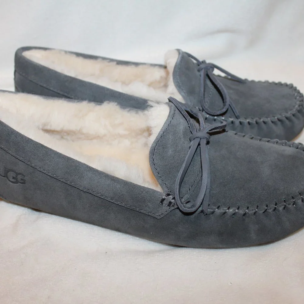 NIB UGG MEN'S‎ SLIP ON SUEDE SHEARLING TIE SLIPPERS GRAY